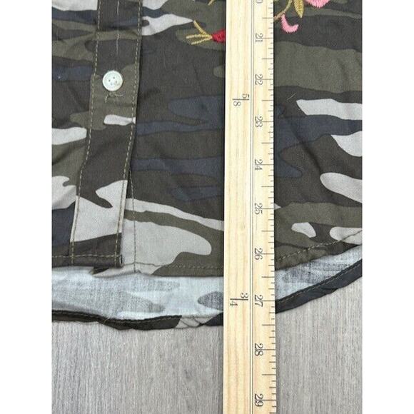 Soft Surrounding Womens Button Down Shirt Top Embroidered Floral Camo Size XS - Picture 11 of 11